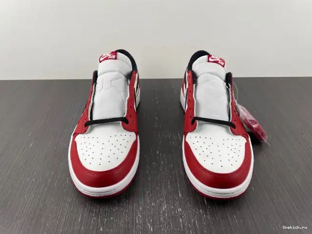 One Kick Jordan Retro Air 705329-600 Chicago Low 1 0630